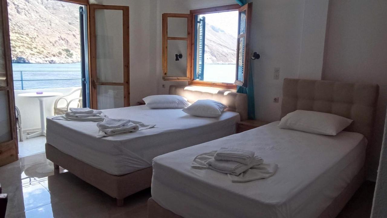 Sifis Bed and Breakfast Loutro Buitenkant foto